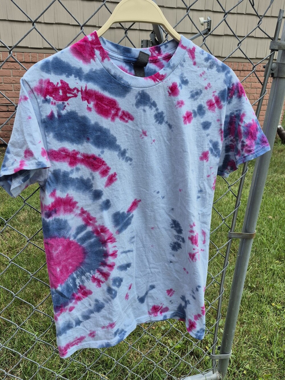 Unisex Small Tie-Dye Shirt